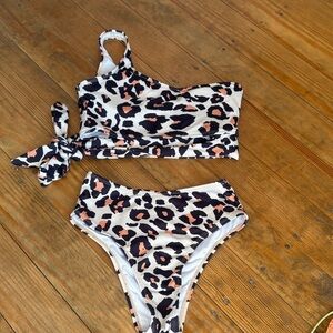 Leopard Print One-Shoulder Bikini Set